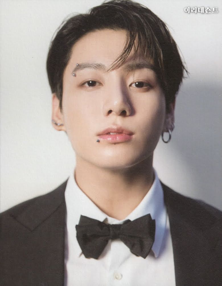 bts, bts tung ảnh đặc biệt như đi hỏi vợ, bts chú rể, bts groom, jungkook đủ khuyên, jungkook, jimin, v bts, jungkook handsome, jungkook chú rể, jungkook groom, taehyung