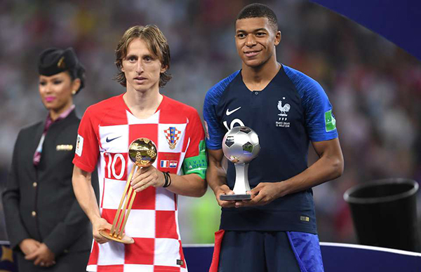 Kylian Mbappe giành Quả bóng vàng, Mbappe vượt Messi Ronaldo, danh sách đề cử Quả bóng vàng, kỷ nguyên Messi - Ronaldo, Griezmann, Mbappe, World Cup, Real Madrid, Pháp