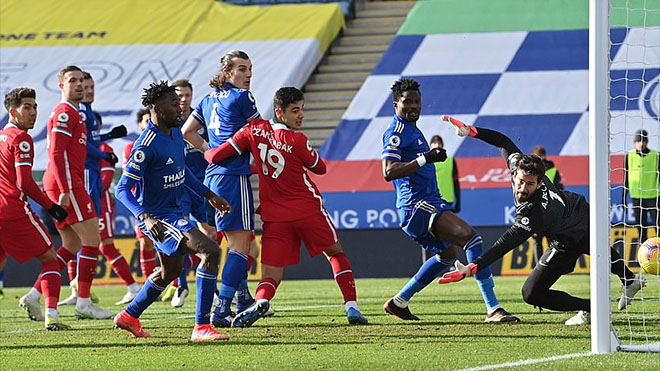 Leicester 3-1 Liverpool: Thua 3 trận liên tiếp, The Kop đã giương cờ trắng 