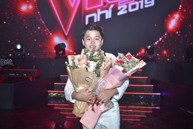 Giọng hát Việt nhí, The Voice Kids 2019, chung kết giọng hát việt nhí 2019, quán quân giọng hát việt nhí 2019, Minh Tâm, Kiều Minh Tâm, Chấn Quốc, đọc nhầm quán quân, MC Nguyên Khang