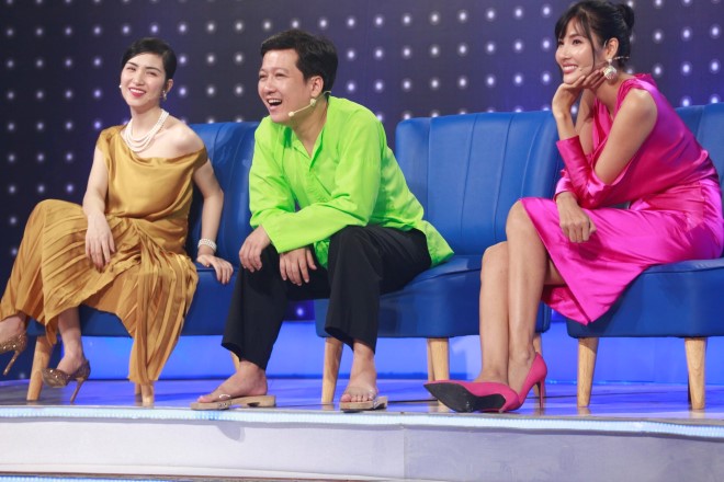 Giọng ải giọng ai. Giọng ải giọng ai tập 1, HTV7, Hòa Minzy, Erik, Trường Giang, Trấn Thành, Đại Nghĩa, Hoàng Thùy. giong ai giong ai htv7, giong ai giong ai tap 1