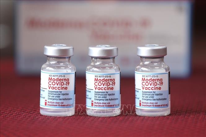 Giải pháp nào khi nguồn cung vaccine Moderna tại TP Hồ Chí Minh bị 'đứt đoạn'?