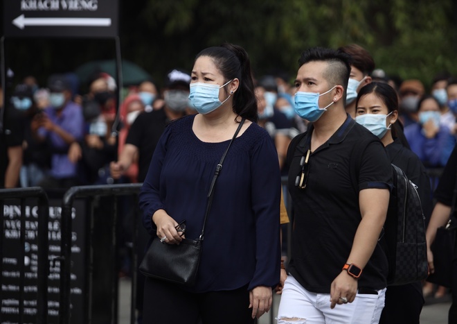 Chí Tài qua đời, tang lễ Chí Tài, lễ viếng Chí Tài, Chí Tài, Chí Tài mất, Chí Tài qua đời, vợ Chí Tài, vợ chồng Chí Tài, Phương Loan, lễ viếng Chí Tài ở đâu