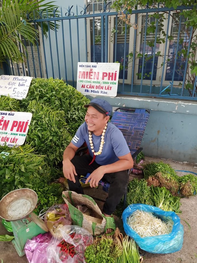 Sài Gòn ta thương, minh râu là ai, mình râu biên hoà, minh râu bán ở đâu, minh râu bán rau, xem Sài Gòn ta thương tập 3, minh rau, minh rau la ai, minh râu ở đâu, minh râu bán rau nổi tiếng