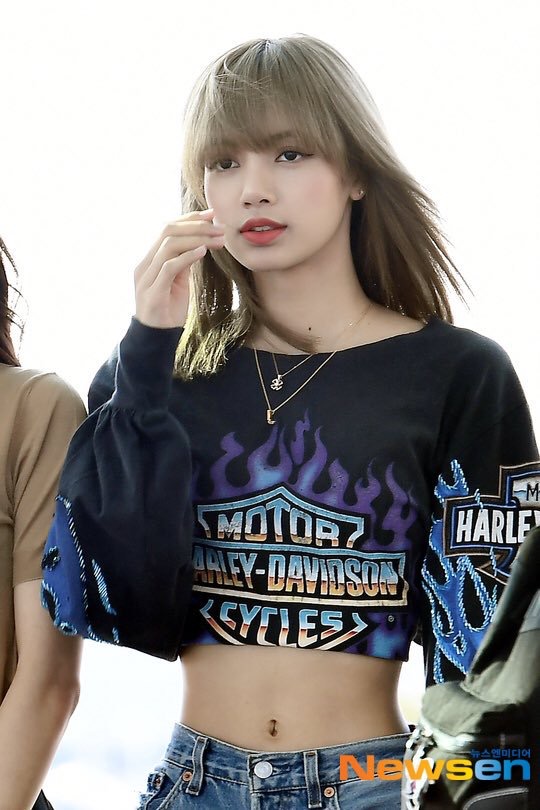 Blackpink, Lisa Blackpink tiết lộ bí kíp có thân hình mảnh mai nổi tiếng Kpop, Lisa, blackpink, Lisa Blackpink tiết lộ bí kíp sở hữu thân hình mảnh mai nổi tiếng Kpop