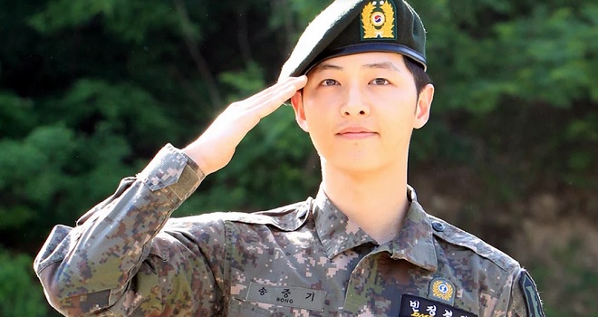 Lee Min Ho, Song Joong Ki, Park Bo Gum, Kim Soo Hyun, Bí mật dàn nam thần K-biz, Lee Min Ho cao thủ game, Song Joong Ki từng ăn trộm, Kim Soo Hyun đã bị bệnh tim