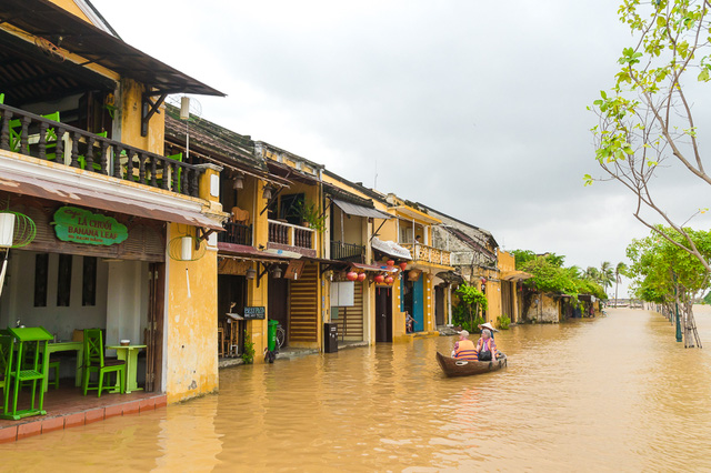 Bão số 5, Tin bão số 5, Bão MangKhut, Siêu bão MangKhut, Cơn bão số 5, Tin bão, Tin bão khẩn cấp, Bão mới nhất, tin bão mới nhất, thời tiết, dự báo thời tiết, siêu bão