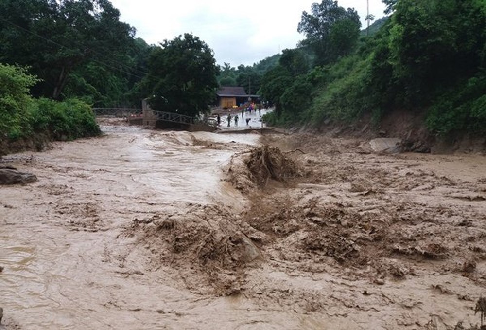 Bão số 6, Tin bão số 6, Cơn bão số 6, Siêu bão Mangkhut, Bão MangKhut, tin bão khẩn cấp, tin bão, tin bão mới nhất, bão mới nhất, siêu bão, dự báo thời tiết, dự báo bão