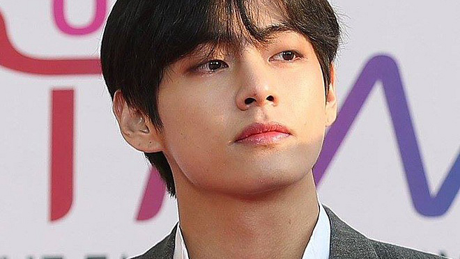 BTS V, V BTS, Vẻ đẹp của V BTS, V BTS Taehyung, V BTS giống bố, V BTS đăng Twitter, V BTS đẹp trai, BTS đẹp trai, V đẹp trai, BTS Twitter, Twitter BTS, Facbook BTS