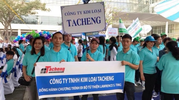 Tacheng 14 năm liền đồng hành cùng chương trình đi bộ Lawrence S. Ting