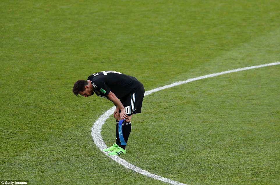 Video clip bàn thắng trận Argentina 1-1 Iceland: Messi tịt ngòi, hỏng penalty