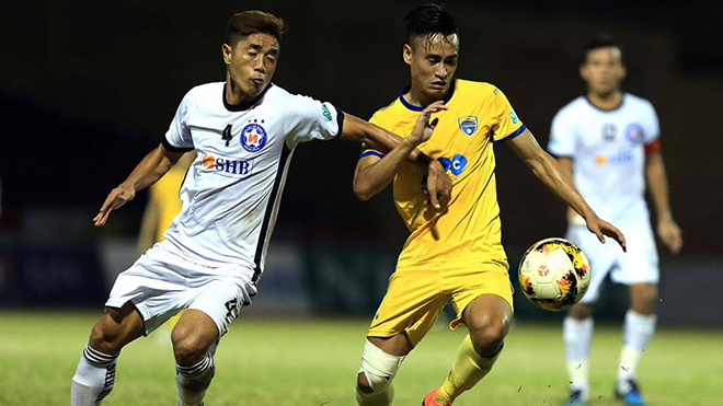 FLC Thanh Hóa 1-0 SHB Đà Nẵng: Vũ Minh Tuấn sắm vai người hùng!