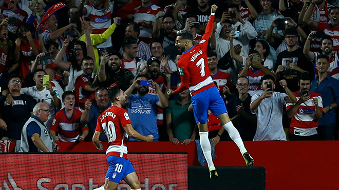 Bong da, bóng đá, ket qua bong da, kết quả bóng đá, Kết quả Granada vs Barcelona, Granada vs Barca, Granada 2-0 Barcelona, Messi, Barcelona, Barca, bxh Tây Ban Nha, kqbd